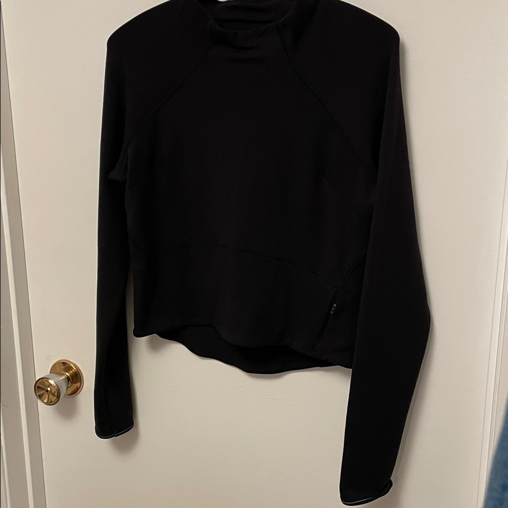 Women’s Lululemon Black Mock Neck Long Sleeve Crop Top Size 6